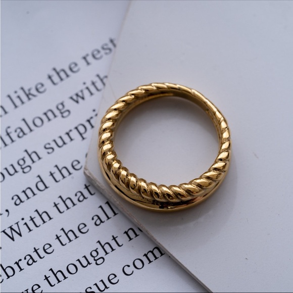 Double Layered Twisted Band Ring-Gold Vermeil Thin Bands Size  7 - Picture 6 of 7